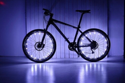 مصباح عجلة دراجة غير نافذ للمطر 3.9 سم ، أضواء دراجة تعمل بالحركة
